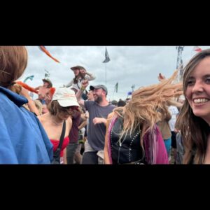 Clara Paget Instagram - Can’t see mi face…BalaClara🥷🪨🌈🦥🫨🦄🌞👐👁️🧚‍♀️🐆🤲 to one of my oldest, most loyal, consistent, silliest and kindest friends @glastofest I LOVE YOU x