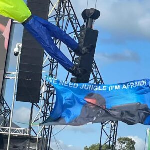 Clara Paget Instagram - Can’t see mi face…BalaClara🥷🪨🌈🦥🫨🦄🌞👐👁️🧚‍♀️🐆🤲 to one of my oldest, most loyal, consistent, silliest and kindest friends @glastofest I LOVE YOU x