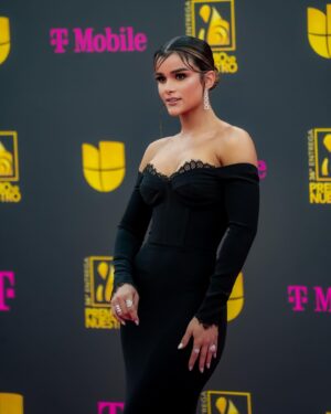 Clarissa Molina Instagram - Premio Lo Nuestro 2024 ✨ 

Styled by @claudiafashions @laurasteudel 
Dress by @gustavo_arango 
Hair and Make-up @geraldstylist 
Jewelry @charlielapson 
Shoes @dolcegabbana 
Nails @eminailsandcolor 
Preparación corporal @bronzermiami @masajes_bymaria 
PR @ms_communications / @marisabatella 
Filmmaker & Photography @gicarlos27