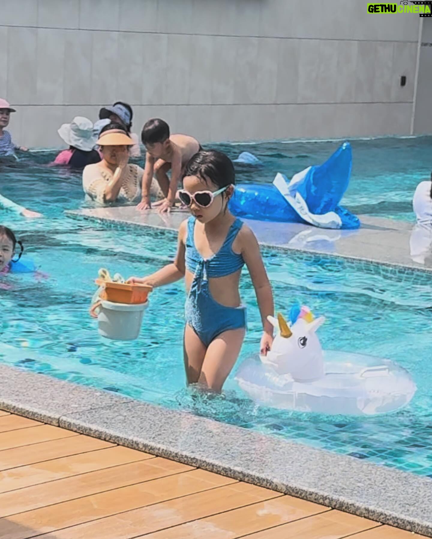 Claudia Kim - 46.5K Likes - enjoying summer vacation to the fullest 🦄