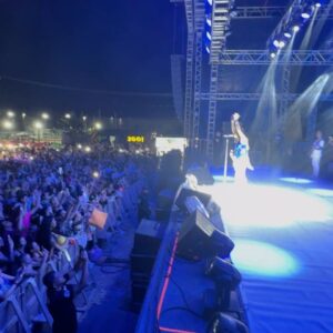 Claudia Leitte Instagram - Show lindo!!! Aniversário maravilhoso de #parnaíba, no meu amado #Piauí.