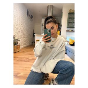 Actress Claudia Salas HD Instagram Photos and Wallpapers July 2024