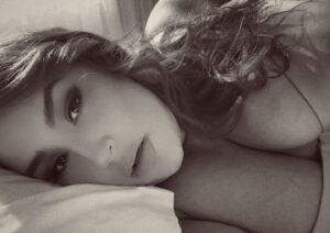 Claudia Sandoval Instagram - For a long time, I’ve been scared to step into my divine feminine energy. Afraid to be anything but the Chef, Hard Working Single Parent, and Gettur Done kinda person. This past year after a hysterectomy, empty nesting, and a load of personal problems, the universe gifted me time to sit with my feelings and cry. Cry so much. Process. Grieve. And yes deal with depression. Along the way friends have picked me up, called me out, and carried me thru moments I may never share. And while I’m constantly working to process all that my body, heart, and mind have gone thru, I have to remember that at the end of it all. I’m just Claudia. A woman, and flawed individual doing her best to come out on the other side. Working on yourself is hard, but acting tough all the time gets you nowhere. So cheers to embracing your feminine. Cheers to loving yourself unconditionally, even when your own mind and voice are the loudest hater.