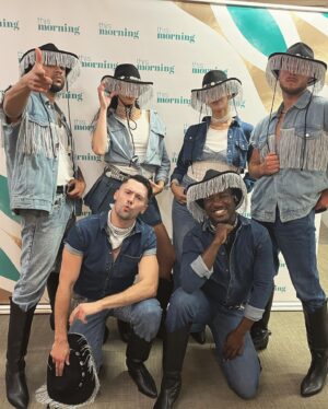 Claudimar Neto Instagram - - Anne Marie - @annemarie 
UNHEALTHY 🤠 on  @thismorning 
Creative - @emmabullcreative 
Choreographer- @claudimar1 
Dancers -
@renaehughes 
@itslilywang 
@dalvin.cory 
@jakeleigh__ 
@jamesmulford 
@chebarrettdavis 
Costumes - @ellieslwalker & @juicylames 
Agent - @dancersincworld 
.
#annemarie #unhealthy #claudimarneto #thismorning #claudchoreo #itv #studioworks