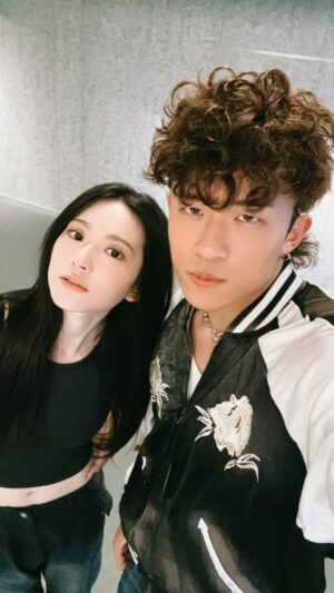 Cloud Wan Instagram - @jaime_ctw 借左你男朋友一陣 佢好緊張！

You two lovebirds keep spinning!!
Stay dizzyyyyyyy 🤍😝🥰
@ansonbean @jaime_ctw

#dizzydancechallenge