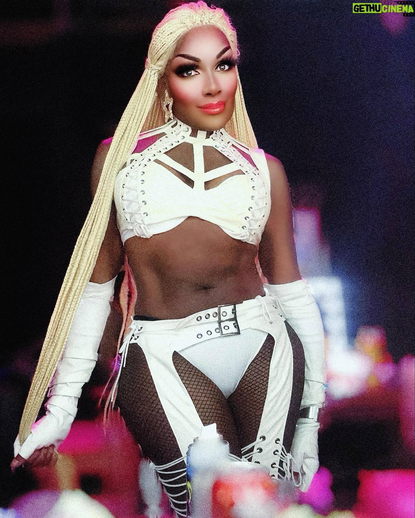 Coco Montrese - 4.3K Likes - I’ve never felt this ALIVE & FREE I’m not lucky I’m blessed yes!!!