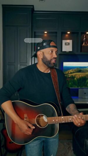 Coffey Anderson Instagram - Stop scrolling and send this video to someone with an April birthday! 🎂 If you're an April baby drop a comment and let me know the date ❤️ This song is for you!⁠
⁠
#HappyBirthday #BirthdaySong #April #Birthday #CountryBirthday #Country