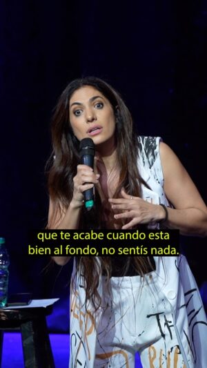 Connie Ballarini Instagram - Este Viernes se viene con FONDO BLANCO 😂 
SALUD 🥂 y BUENA VIDA AMORES 

👉🏽Hay gente que viene a la función y da este tipo de consejos !!! Estas de acuerdo? 

🎭Acá las próximas fechas de mis funciones 

✔️AGOSTO 
Viernes 2/8- San Juan - agotado
Sábado 3/8- Mendoza - agotado 
Viernes 9/8- La Plata agotado Sábado 10/8- Pilar -agotado 
Jueves 15/8- caba - Agotada 
Jueves 22/8- Caba- Agotada 
Sabado 24/8- Cordoba - doble función -agotado 
Domingo 25/8- Cordoba - doble función-agotado 
Jueves 29/8- caba - agotada 
Viernes 30/8- San Isidro - Agotado 

✔️ SEPTIEMBRE 
Miércoles 4/9- CABA - últimas entradas 
Viernes 6/9- Banfield - agotado 
Sábado 7/9- Morón - agotado 
Miércoles 11/9- CABA- últimas entradas 
Viernes 13/9- Parana- agotado
Sábado 14/9- Rosario - agotado 
Miércoles 18/9- CABA- últimas entradas 
Viernes 20/9- Pacheco - agotado 
Sábado 21/9- San Martín - agotado 
Sábado 21/9- San Martín - a la venta 
Mierc 25/9- CABA - últimas entradas 
Viernes 29/9- Bahia Blanca- agotado 
Viernes 29/9- Bahia Blanca - a la venta 

✔️OCTUBRE 
🇪🇸
6/10 MADRID- Agotado 
10/10- MADRID - AGOTADO 
  10/10- MADRID-  AGOTADO 
  11/10- BARCELONA- AGOTADO 
  11/10- BARCELONA- AGOTADO 
  12/10- BARCELONA- AGOTADO 
  12/10- BARCELONA - AGOTADO 
  15/10- VALENCIA-  AGOTADO 
16/10 - valencia - agotado 
18/10- Mallorca - últimas entradas 
18/10- Mallorca - a la venta 
21/10- Madrid- últimas entradas 
21/10- Madrid - a la venta 
Miércoles 30/10- CaBa - a la venta 

✔️NOVIEMBRE 
Sábado 2/11- Lomas - A la venta 
Miércoles 6/11- CABA- a la venta 
Miércoles 13/11- CABA - a la venta 
Sábado 16/11- Montevideo - ambas agotadas 
Domingo 17/11- montevideo- agotado 
Domingo 17/11- Montevideo- últimas entradas 
Miércoles 20/11- CABA- a la venta 
Jueves 21/11- Neuquén 1era agotada - 2da a la venta 
Miércoles 27/11- CABA- a la venta 
Jueves 29/11- Merlo- a la venta 
Viernes 6/12- Ramos Mejia - a la venta 

✔️DICIEMBRE 
Miércoles 4/12- CABA - a la venta 

🎫Fechas de mis funciones y saca tus entradas en mi página www.connieballarini.com.ar 

Producción @standupargentina
Look @pazcornu @pazcornuok