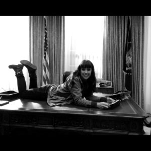 Constance Zimmer Instagram - The #answerthecall last night made me giddy with HOPE! The donations are still coming in, we are at over $8 MILLION raised so far…I will be back on the next call this Sunday when ALL WOMEN UNITE for @kamalaharris! Here’s a #fbf for how I spent my time in the Oval Office (on the set of it anyway). #houseofcards #janineskorsky #answerthecall2024