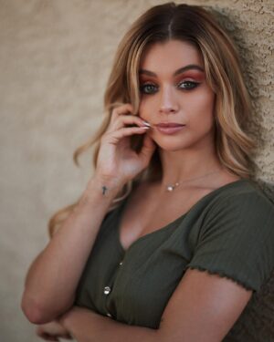 Coral González Instagram - Welcome October in Las Vegas 🍁🍂🍃
Photoshoot 📸 @photoshoot.ninja