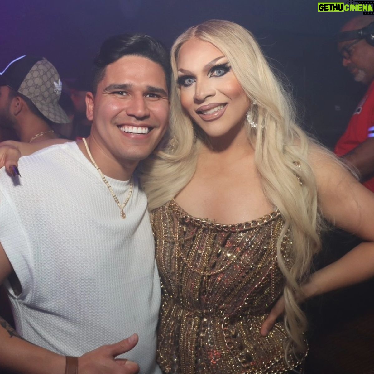 Cristian Peralta - 3.1K Likes - Gracias to Rupaul Drag Race Mexico Season 1 Winner @cristianperaltatranformista for an Awesome show w/@clubpapiofficial last night in San Francisco @beauxincastro #PANDULCE 🍑🍑
The Energy & Vibe was INCREDIBLE 🔥🔥🔥
Round 2 starts Friday, August 2nd @quericonightclub "PAPI CHULO"
Round 3 hits the Southbay on Saturday, August 3rd @splashsjc "CLUB PAPI SAN JOSE"
🎟🎟 TICKETS 🎟🎟 @ WWW.CLUBPAPI.COM
📷 @sfgaynightlife