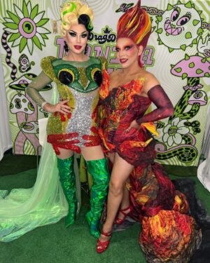 Cristian Peralta Instagram - Con mis reinas de @rupaulsdragcon Love Girls 😍 @thebiancadelrio @plastiquetiara @manilaluzon  @kimchi_chic  en @rupaulsdragcon Los Angeles California @dragracemexico @wowpresentsplus @cristianperaltatranformista #cristianperalta #cristianperaltatransformista #dragrace