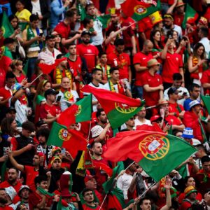 Cristiano Ronaldo Instagram - Queríamos mais. Merecíamos mais. Por nós. Por cada um de vocês. Por Portugal.

Somos gratos por tudo o que vocês nos deram e por tudo que conquistámos até aqui.

Dentro e fora de campo, tenho certeza de que este legado será honrado e continuará a ser construído. Juntos.