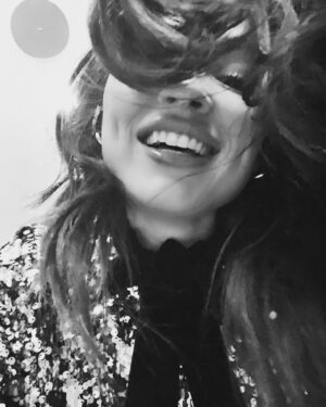 Crystal Reed Instagram - Merry Christmas!!