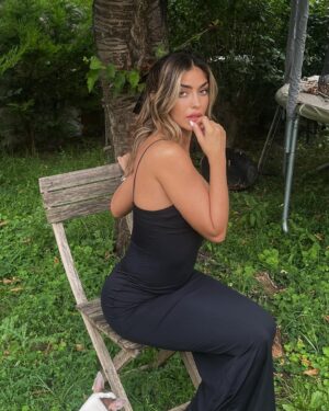 Cynthia Makhoul Instagram - 🖤