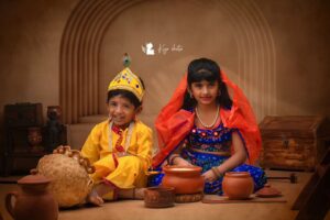 Cynthia Vinolin Instagram - Yenga veetu...Kurumbukaaaraa... Kutty Krishna ...
And cute little Radhai 😍 💕 ☺️ 

Amazing Shoot done promptly by @kiyoshotz !! 
😍😍😍💕💕💕

#Krishna #radha #babyphotography #kidsphotography #janmashtamispecial 
#krishnajayanthi👣 #kidsfashion #trending