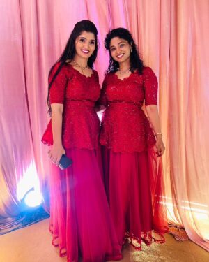 Cynthia Vinolin Instagram - Happiest Birthday my crime partner 🥰❣️🤩🥹

.....

You have been my inspiration in many aspects of life... Keep inspiring many as well... 
Be yourself, Love yourself more...and for all your good heart, the Universe will shower everything you ask for 🤩🥹❣️ and I will always be there, no matter how far I am, I am just a step away to hug you, comfort you,praise you and carry you in my shoulders❣️❣️❣️

.....

#cynthiavinolin #dorathysylvia #love #family #peace #happiness #birthday