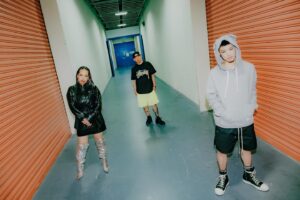 DJ RYOW Instagram - with @emimaria1987 @imdadawhoareyou 

📷 @shotby_dm 

曲もMVも最高。みんなありがとう💯🫡