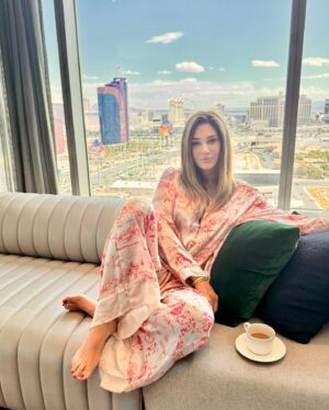 Daisy Fuentes Instagram - Waking up in Vegas
