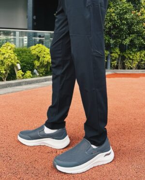 Daler Yusuf Instagram - Sketchers shoes is my first choice when it comes to outdoor activities. It’s very comfortable!
Sketchers Arch Fit 2.0 is now available in selected Sketchers stores and on www.skechers.com.my

 #thecomforttechnologycompany #SkechersArchFit #stylewithskechers