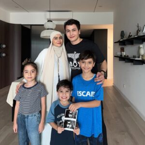 Daler Yusuf Instagram - Alhamdulillah and InshaAllah father of 4😬