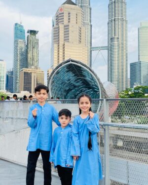 Daler Yusuf Instagram - Raya ke 3 ❤️ 

#EidMubarak #SelamatHariRaya 👕👗: @cacas.com.my