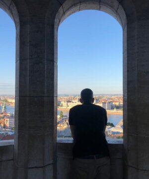 Damián Mollá Instagram - Budapest es chulísima! No he visto nunca una ciudad con tanto ambientazo y todo el mundo contento.