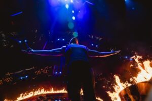 Dan Donegan Instagram - Orlando, you are amazing! Blown away by the crowd for coming out on a Monday night and tearing it up! @disturbed  @thekiacenter #takebackyourlifetour2024 📸 @britt_bowman