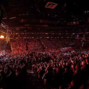Dan Donegan Instagram - What an amazing night we had in Nashville & and honor to have @chrisdaughtry join us onstage for Stricken  @disturbed @bridgestonearenaofficial . Thank you brother for jumping up with us. And congrats to your #1 single Artificial. #stricken #artificial #schecterguitars #ghsstrings #orionguitargear  @schecterguitarsofficial @ghsstrings @orionguitargear  Visual Orgasm- lights/🔥@alexmungal 📸 @britt_bowman