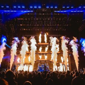 Dan Donegan Instagram - What an amazing night we had in Nashville & and honor to have @chrisdaughtry join us onstage for Stricken  @disturbed @bridgestonearenaofficial . Thank you brother for jumping up with us. And congrats to your #1 single Artificial. #stricken #artificial #schecterguitars #ghsstrings #orionguitargear  @schecterguitarsofficial @ghsstrings @orionguitargear  Visual Orgasm- lights/🔥@alexmungal 📸 @britt_bowman