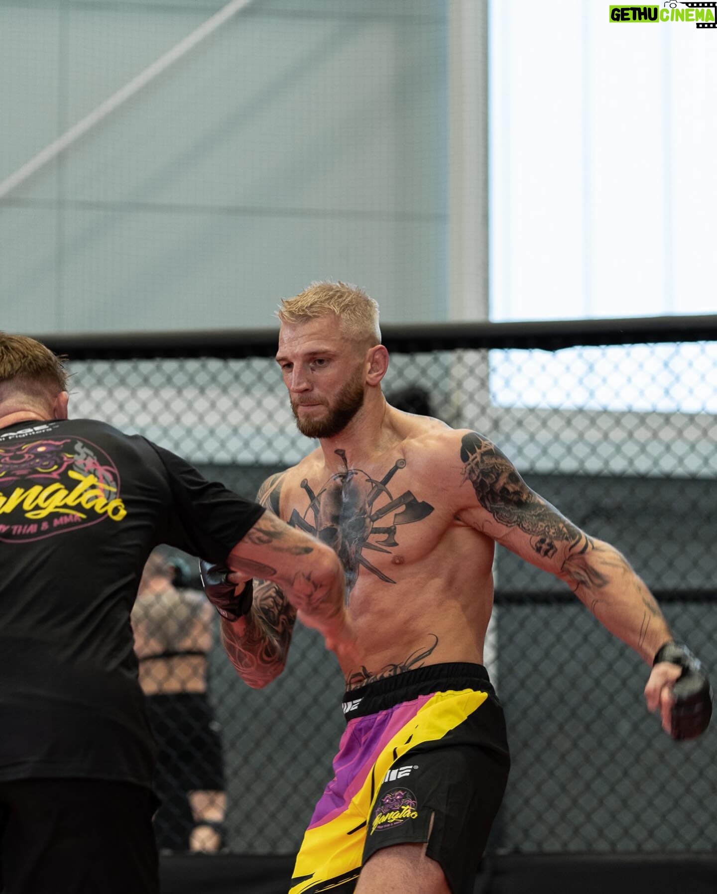 Dan Hooker - 32.2K Likes - Hard times don’t last, dreams do come true, bad times don’t last but bad guys do.
