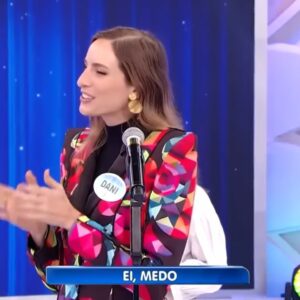 Dani Gondim Instagram - Ao maior comunicador da televisão brasileira, todo meu respeito, gratidão e admiração.
Silvio é revolucionário. 
Que sorte poder ter te chamado de patrão. 

#silviosantos ❤️