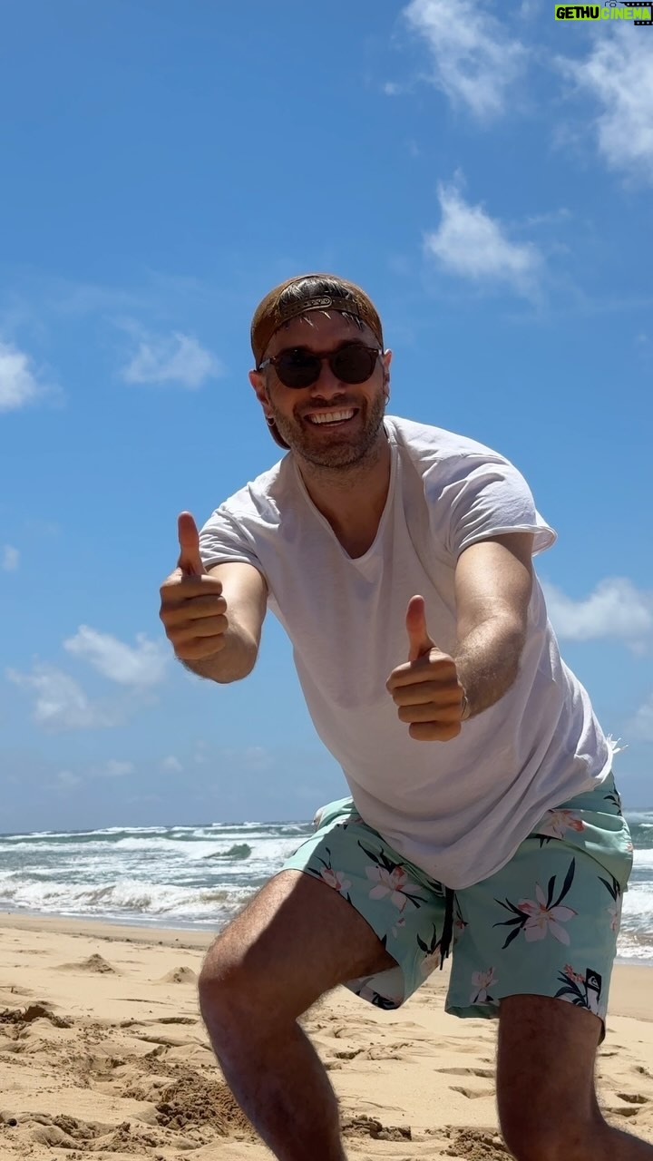 Dani Martínez - 32.7K Likes - Cada verano esta mierda. ¡Y lo sabes! 👉🏻