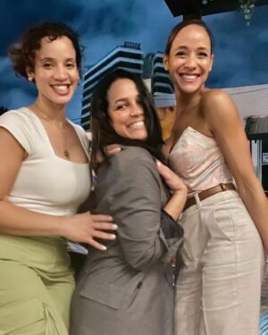 Dania Ramírez Instagram - Dominicanas de pura cepa! Dominican women making moves.  #orgullodominicano 🇩🇴🙏🏽🌟🫶🏽Las adoro de Corazón. ♥️ Estábamos de rumba en @laramblard 🔥