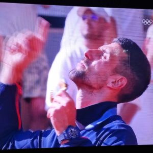Danica Maksimović Instagram - Najveći ikada! Naš Noleee...! @djokernole
ŠAMPION I PONOS!❤️👑🇷🇸🏅🙏
#olympics2024

(morala sam ponovo da objavim, IG me je blokirao zbog snimka koji sam postavila)