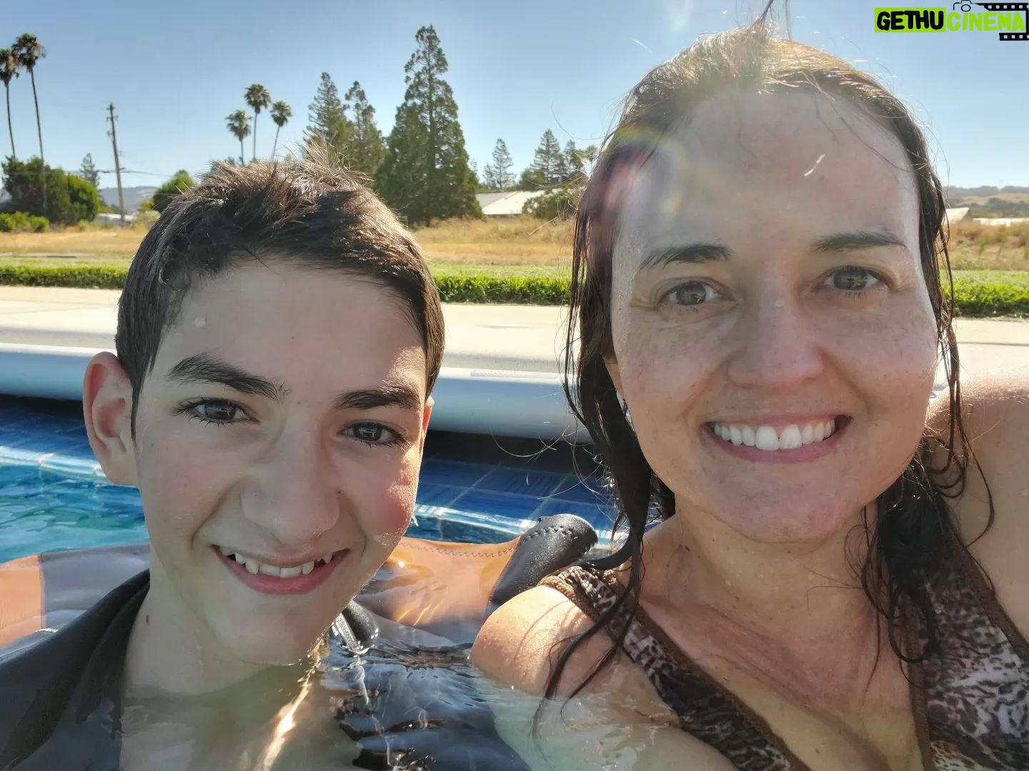 Danica McKellar - 23.8K Likes - Spending time visiting family over the summer is the BEST (scraggly eyebrows, no makeup - yes please 😜)! Wishing you all a beautiful, relaxing, July weekend! 🥰🌴✨️