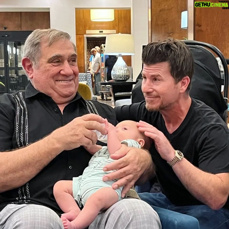 Danica McKellar - 81.2K Likes - Wanna feel old? My Wonder Years co-star @jason.hervey (Wayne Arnold) is a GRANDPA! 😁 And ooooh my goodness his grandson Shia is BEYOND precious!! And what an amazing shot of Jason & @realdanlauria (swipe for it), right? 🤗 I guess he's that baby's TV great-grandfather?? 😁 Family vibes all around!
After the convention was over today, his wonderful mother (Jason's daughter) let me hold him - he was crying when I got him but I was able to lull him to sleep almost immediately - a trick I learned when Draco was 4 weeks old. 🥰
Swipe to the end for a video of me describing this fail-prood method for comforting crying babies!! 🙏🤗
