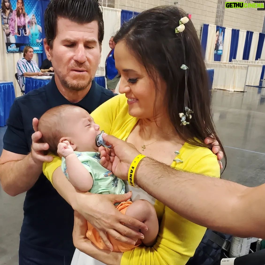 Danica McKellar - 81.2K Likes - Wanna feel old? My Wonder Years co-star @jason.hervey (Wayne Arnold) is a GRANDPA! 😁 And ooooh my goodness his grandson Shia is BEYOND precious!! And what an amazing shot of Jason & @realdanlauria (swipe for it), right? 🤗 I guess he's that baby's TV great-grandfather?? 😁 Family vibes all around!
After the convention was over today, his wonderful mother (Jason's daughter) let me hold him - he was crying when I got him but I was able to lull him to sleep almost immediately - a trick I learned when Draco was 4 weeks old. 🥰
Swipe to the end for a video of me describing this fail-prood method for comforting crying babies!! 🙏🤗