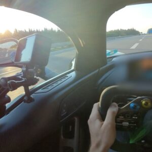 Daniel Abt Instagram - Wenn Formel 1 Technik auf Straßenauto trifft 🤯 War eine faszinierende Erfahrung mit dem AMG One. Was ist eure Meinung zum Auto? Das Video dazu findet ihr jetzt auf meinem YouTube Kanal! 🖤