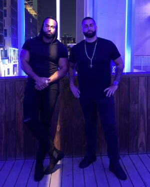 Daniel Ashville Instagram - Taking it back, Daniel sent me these pics today 😂

I might Shave my beard and get that fresh look back 🤔 

#yianni #daniel #yiannimize #ashville #wegoback #brothers