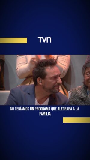 Daniel Fuenzalida Instagram - Momentos como este son los que me quiebran mucho 🥹

No tengo muchas palabras… estoy muy emocionado y agradecido de verdad 🙏🏼 gracias a la vida y gracias más aún a Carlos y sus viejos lindos que vinieron al programa y me regalaron todo su amor ❤️

@tvn @ahoracaigochile 

Sigan a carlysilvio cantor popular que regala su arte en la calle Nueva York por si lo quieren contratar para algún show !!!!! Entre todos nos queremos y ayudamos 💪🏼💪🏼💪🏼