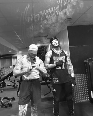 Daniel Snooks Instagram - Old friends, new phone.