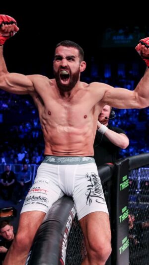 Daniel Weichel Instagram - You don't want to be in the way of "Drake" when he unleashes 😱👊

Will @daniel_weichel get the win over @madsburnell in the Irish capital? 🤔

#Bellator299 | Sat, Sept 23 | 🇺🇸 @shosports & 🇮🇪 @vmsportie