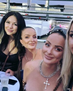 Daniela Nízlová Instagram - Uzasny zazitok, dakujeme za pozvanie @ritaora ❤️❤️❤️