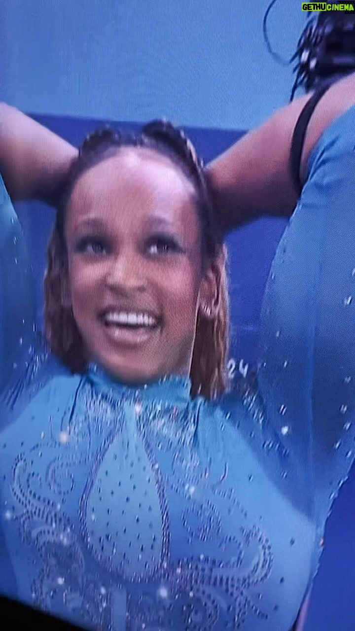 Daniele Hypólito - 18.1K Likes - @rebecarandrade É OUUUURO 🔥🔥🔥🔥🔥🔥 🥇
#olimpiadas #gynastics #ginastica