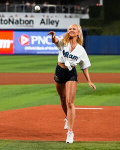 Actress Danielle Moinet HD Instagram Photos and Wallpapers August 2024