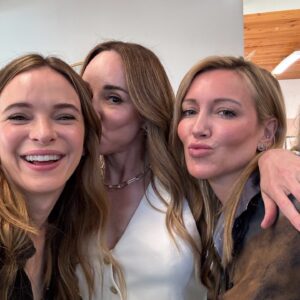 Danielle Panabaker Instagram - Cue Friends theme song…
