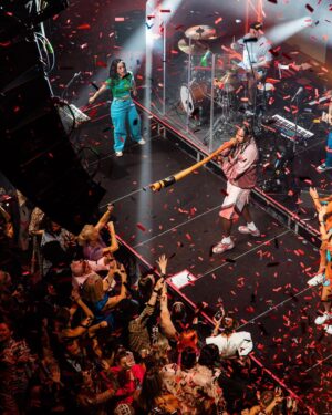 Danzal Baker Instagram - What a night opening Alexander McQueen at the NGV Gala 🎉

Wearing @songforthemute x 2 styled by @aurieindianna 
shout out to @mercedesbenzau for getting us there in style 

@ngvmelbourne #NGVGala
📸 @lucasdawsonphotography @igotshotbycharlie