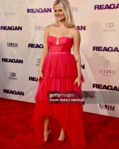 Actress Darci Lynne Farmer HD Instagram Photos and Wallpapers August 2024
