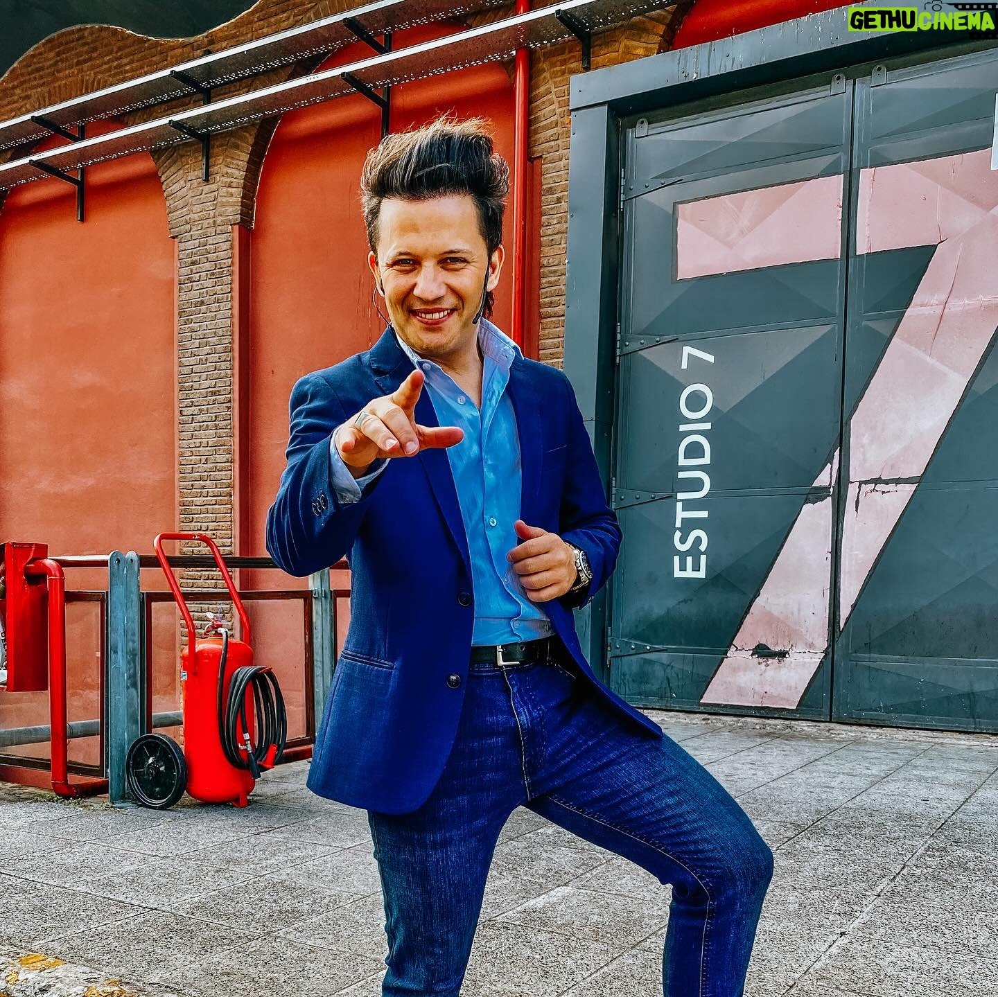 Darío Lopilato - 5.7K Likes - Cortito y al pie! filipenses 4:13 … cual es tu versículo favorito?